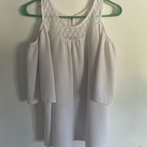 Avon Signature Collection White Lace Cold Shoulder Top / blouse in small petite